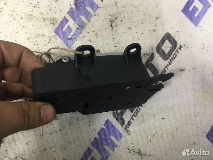 Ручка двери передней внутренняя левая Форд Фокус 2