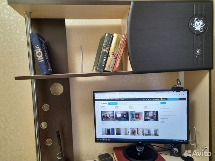 Компьютерный стол новый