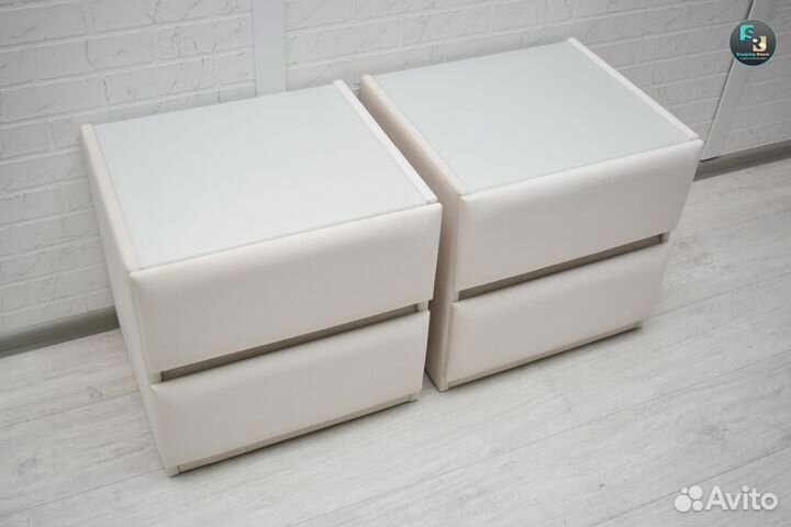 Прикроватные тумбы