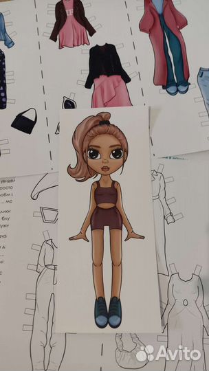 Бумажная кукла с одеждой