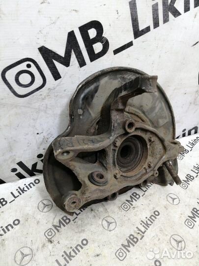 Кулак задний правый Mercdes W221 W216