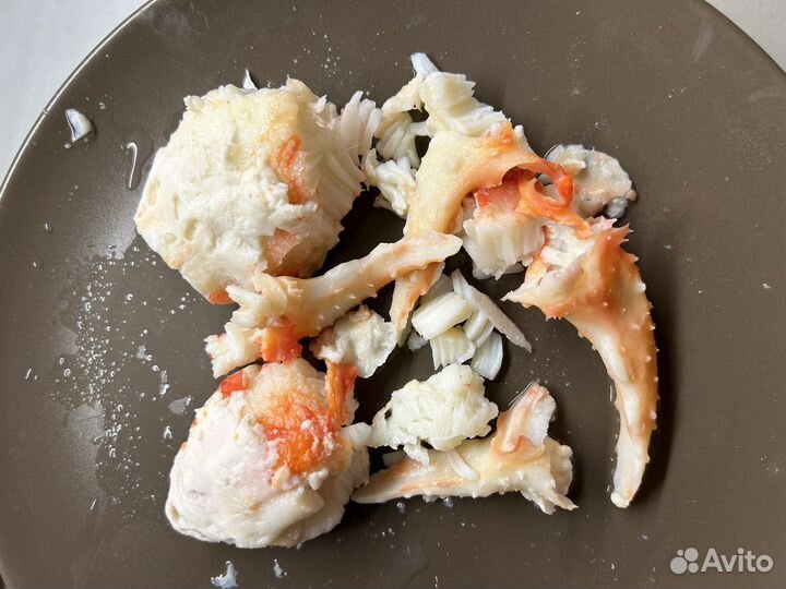 Боевой кулак камчатского краба вареный