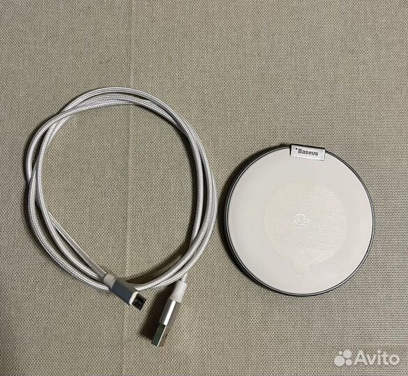 Беспроводное зарядное устройство Baseus