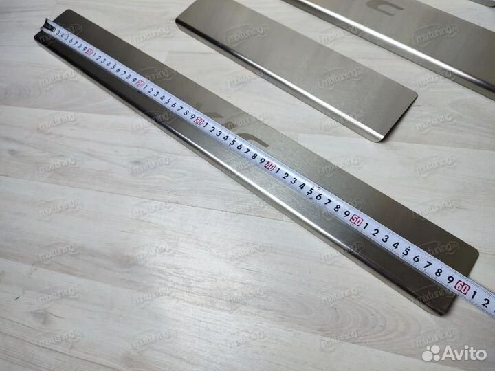 Накладки на пороги Standart