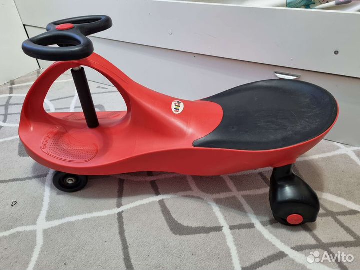 Машинка-каталка Бибикар