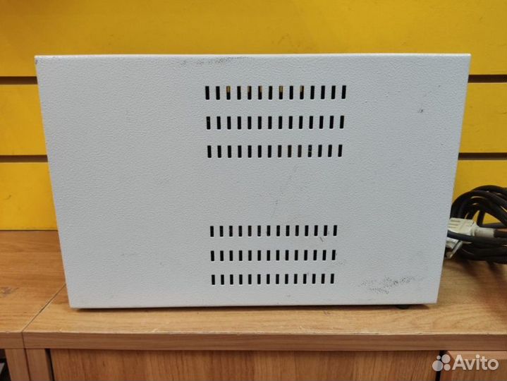 Стабилизатор напряжения однофазный Штиль R3000