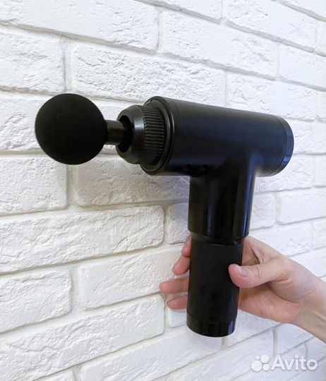 Перкуссионный массажер пистолет ударный