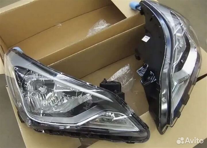 Фара правая левая Hyundai Solaris 14-17