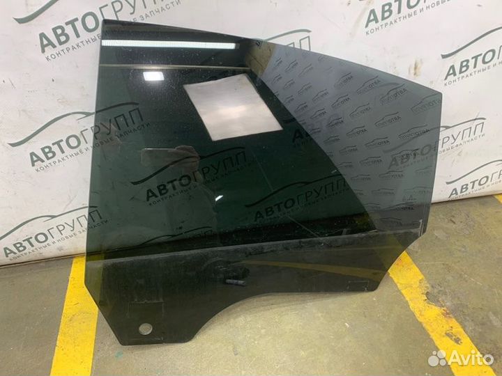 Стекло боковое заднее левое Mercedes-Benz Cls 350D