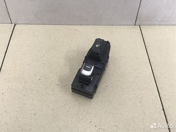 Кнопка стеклоподъемника Sportage 2016