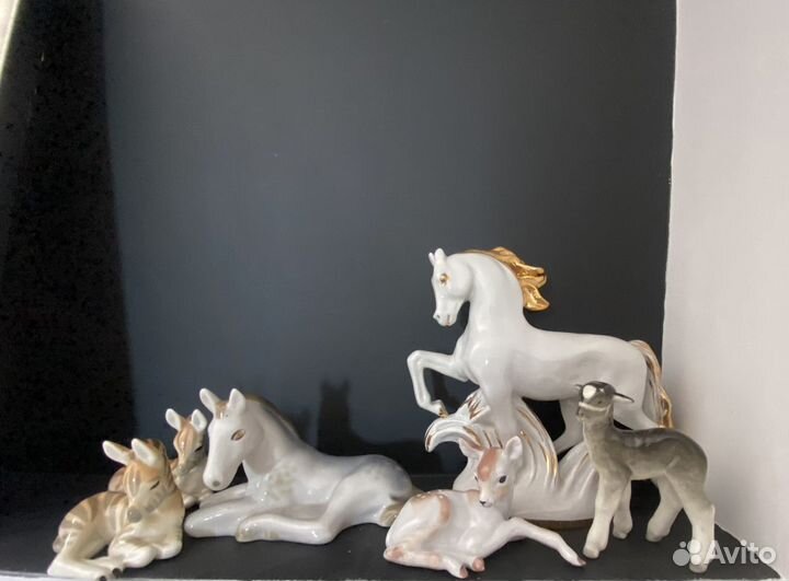 Фарфоровые статуэтки СССР кони, зебры, козлик