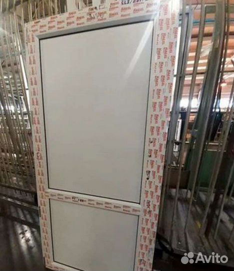 Пластиковая Дверь