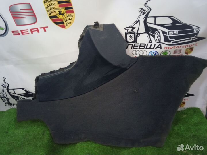 Обика центральной консоли Audi A8D2