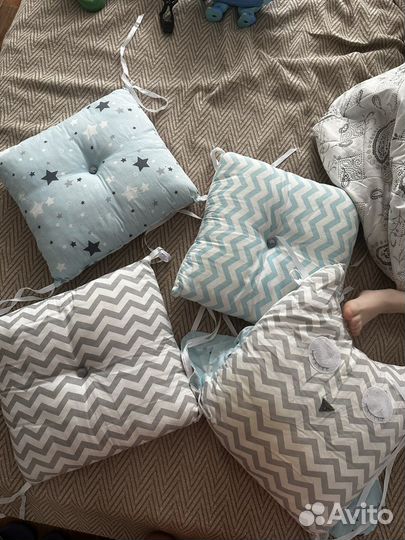 Бортики подушки в детскую кроватку