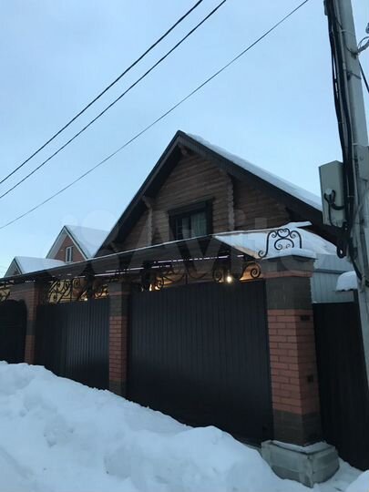 Дом 241 м² на участке 12 сот.