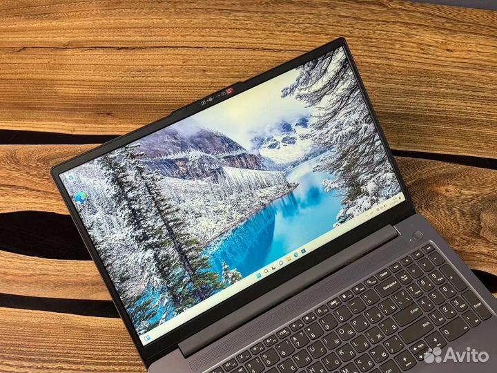 Ноутбук Lenovo Slim 3 (Ryzen 7th, 8+256GB SSD M.2)