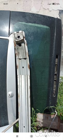 Заднее стекло skoda yeti