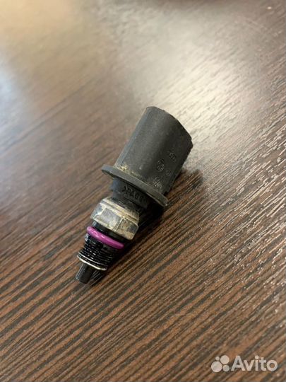 Датчик температуры охлаждающей жидкости Volkswagen