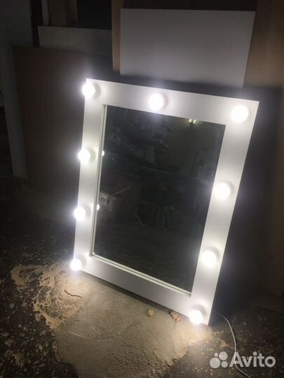 Гримерные зеркала с производства