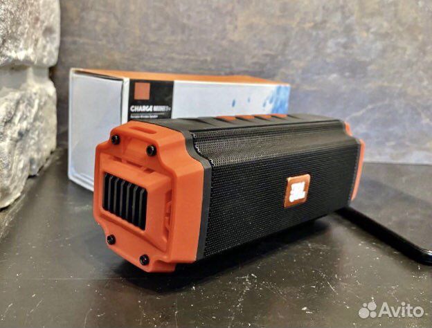 Беспроводная колонка джбл