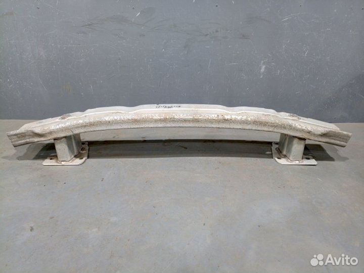 Усилитель заднего бампера Volkswagen Touareg CR