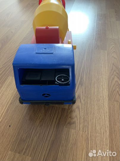 Детский электромобиль