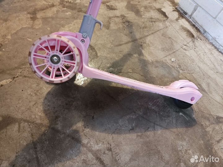 Самокат детский трехколесный