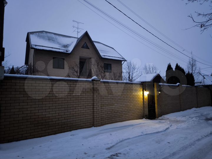 Дом 277 м² на участке 6 сот.