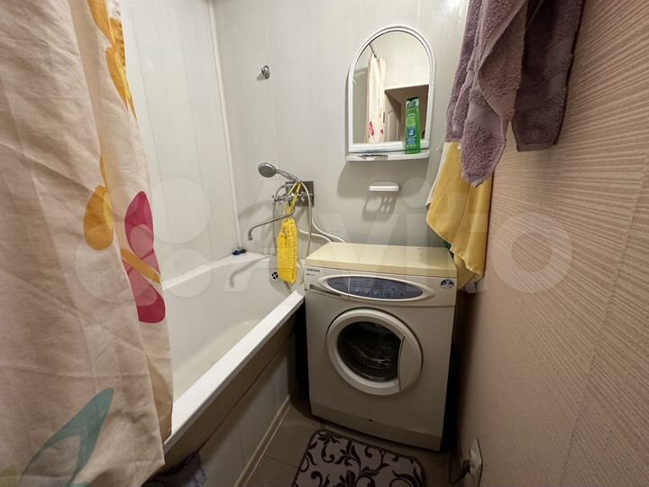 2-к. квартира, 42 м², 1/6 эт.