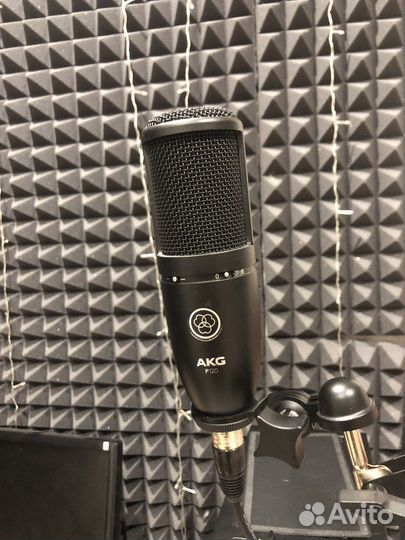 Студийный микрофон akg p120