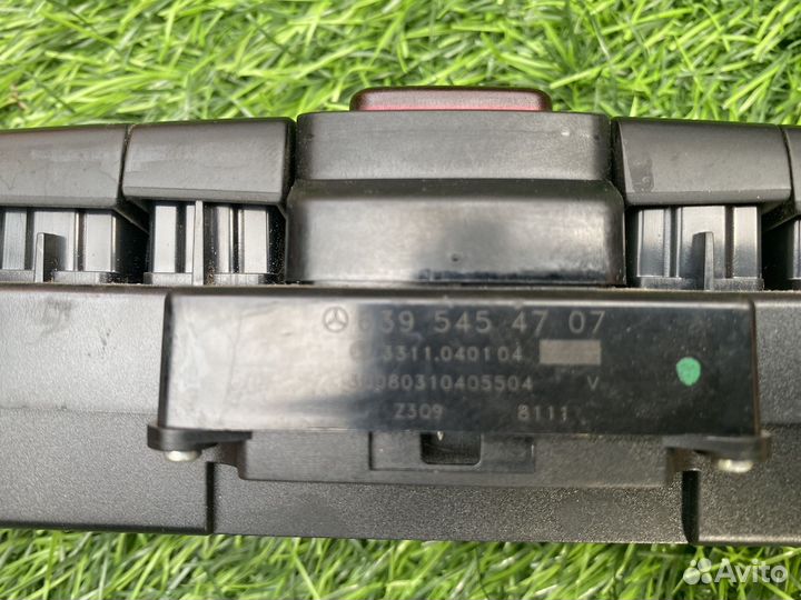 Блок кнопок Mercedes V-Class W639