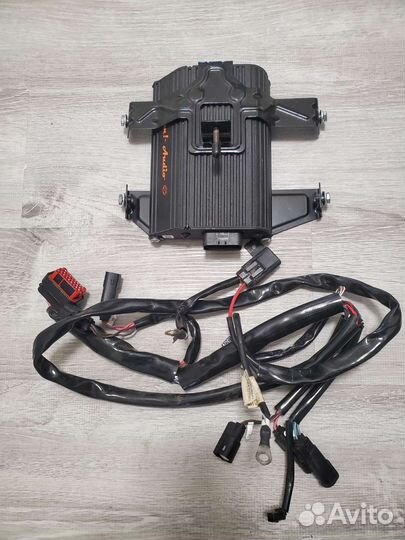 Усилитель Harley-Davidson boom audio с проводкой