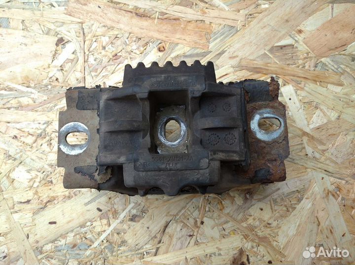 Кронштейн генератора Ford Fusion Fiesta