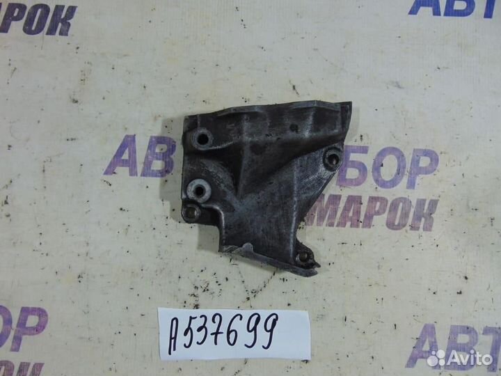 Кронштейн опоры двигателя Ford Focus 1 1998-2004