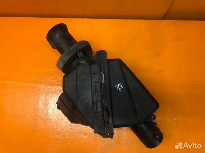 Корпус воздушного фильтра Infiniti Qx56 JA60 5.6