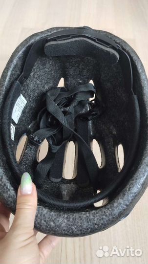 Шлем велосипедный новый, велошлем и защита на руки