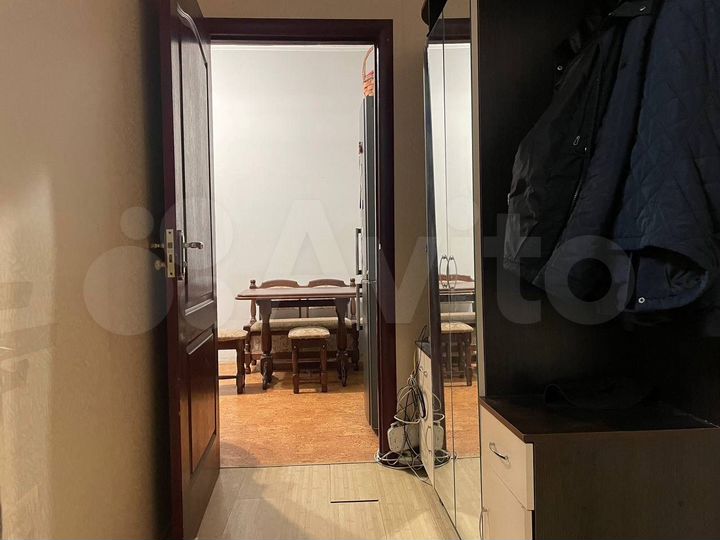 3-к. квартира, 98 м², 3/7 эт.