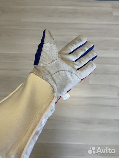 Перчатка для фехтования