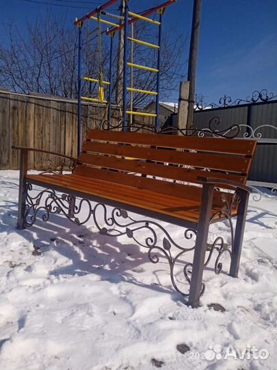 Столы, скамейки, мебель в стиле лофт