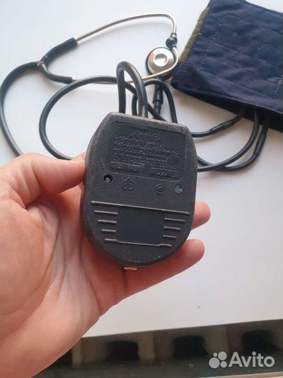 Тонометр omron ручной отличСостояние