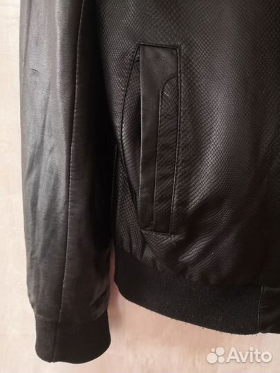 Кожаная куртка мужская 50 размер б/у