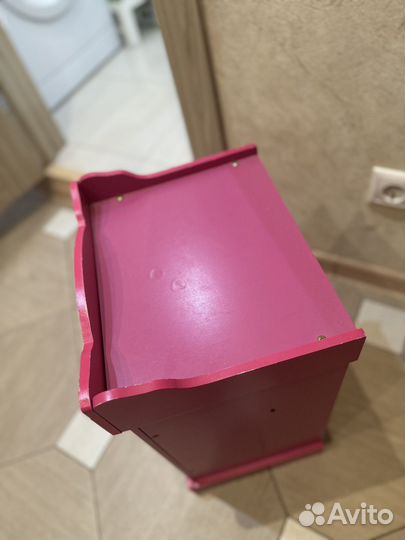 Деревяный шкаф для кукол