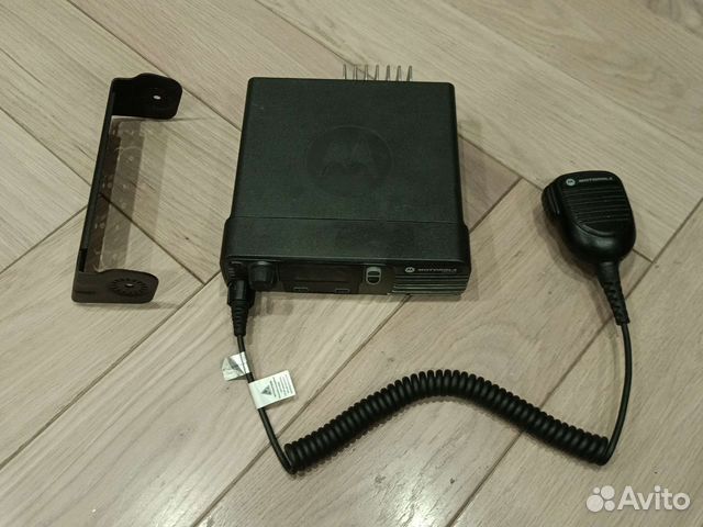 Автомобильная аналог/DMR рация Motorola DM3400 купить в Москве ...