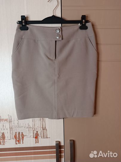 Костюм женский классический, блузка 44 размер