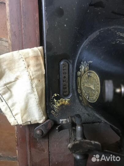 Швейная машина Singer