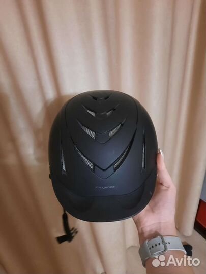 Шлем для верховой езды регулируемый