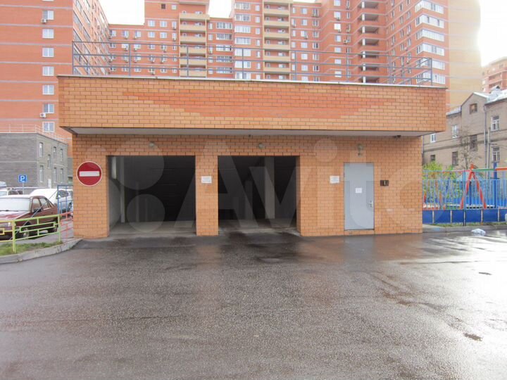 Машиноместо, 14 м²