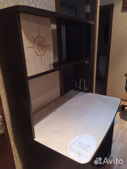 Компьютерный стол