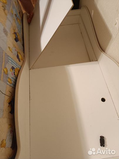 Детская кровать машина с матрасом