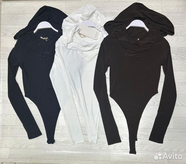 Боди с капюшоном